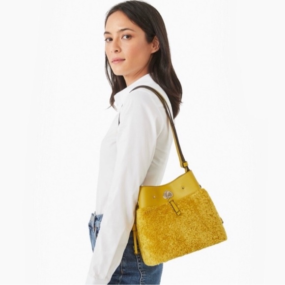 ♠️NWT Kate Spade New York Marti Faux Fur Small Bucket Bag Citron Sapphire - Picture 3 of 16